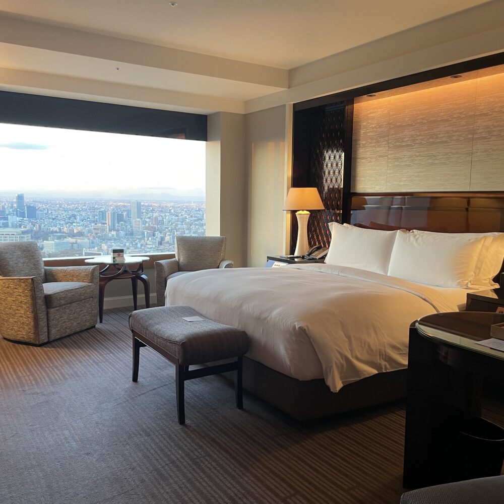 リッツカールトン東京 キングルーム 客室 内装